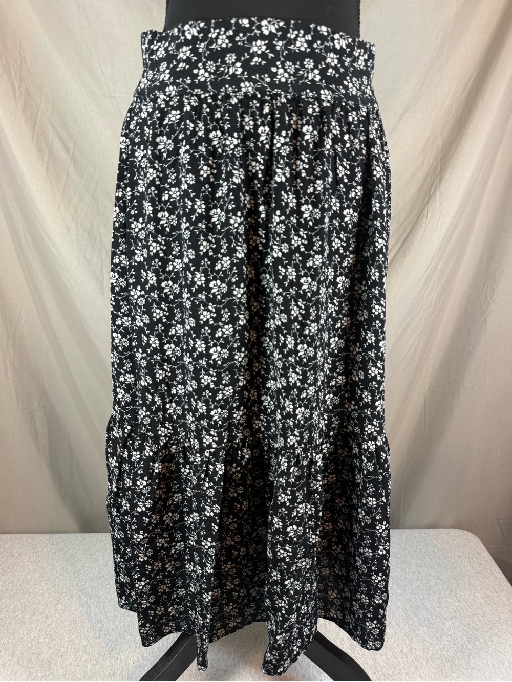 Madewell Floral Print Maxi Skirt‎ Small Black White Boho Ditsy Floral